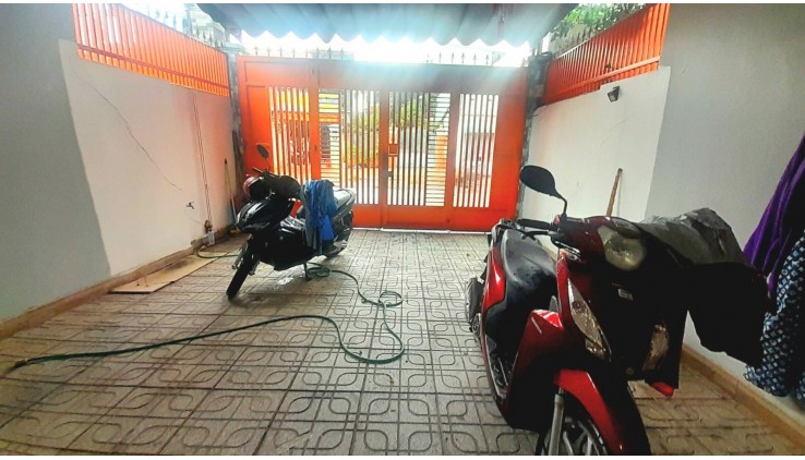 Bán Nhà 3 Tầng MTKD Đường Tân Lập phường Hiệp Phú, 5*20m, Cách Ngã tư Thủ Đức 30m, Chỉ 10,7 tỷ